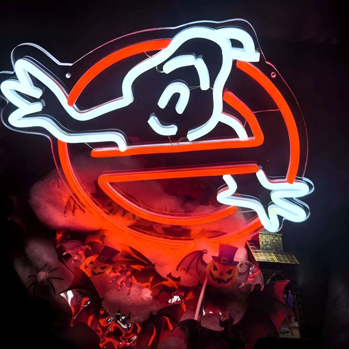 LED USB gamepad neon light in acrylic and silicone, 35x28cm, with hanging chain for wall mounting