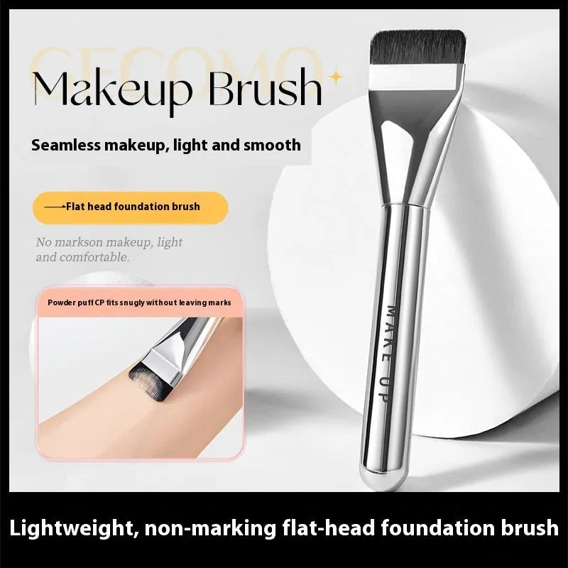 Round head concealer brush with artificial fibre bristles, 9cm long handle, straight flat head design