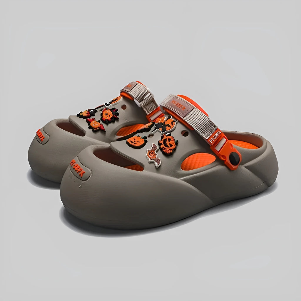 Men's grey EVA baotou beach shoes with closed toe for summer water activities.
