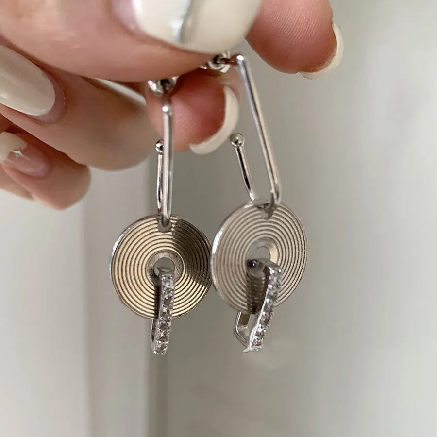 Silver needle round grain pendant earrings in silver alloy with geometric round shape and ins style