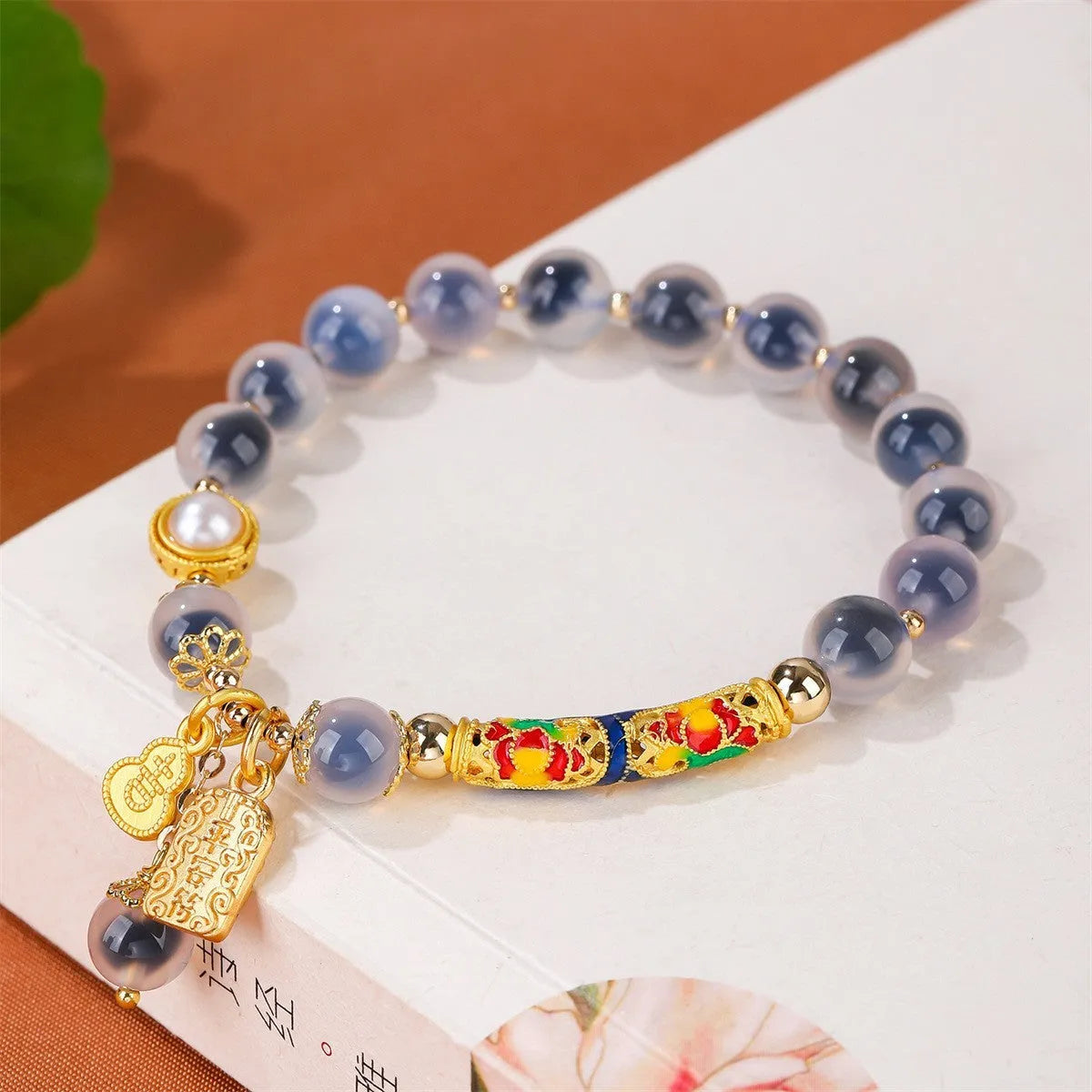 Handmade sugar heart agate bracelet in retro ethnic style for women