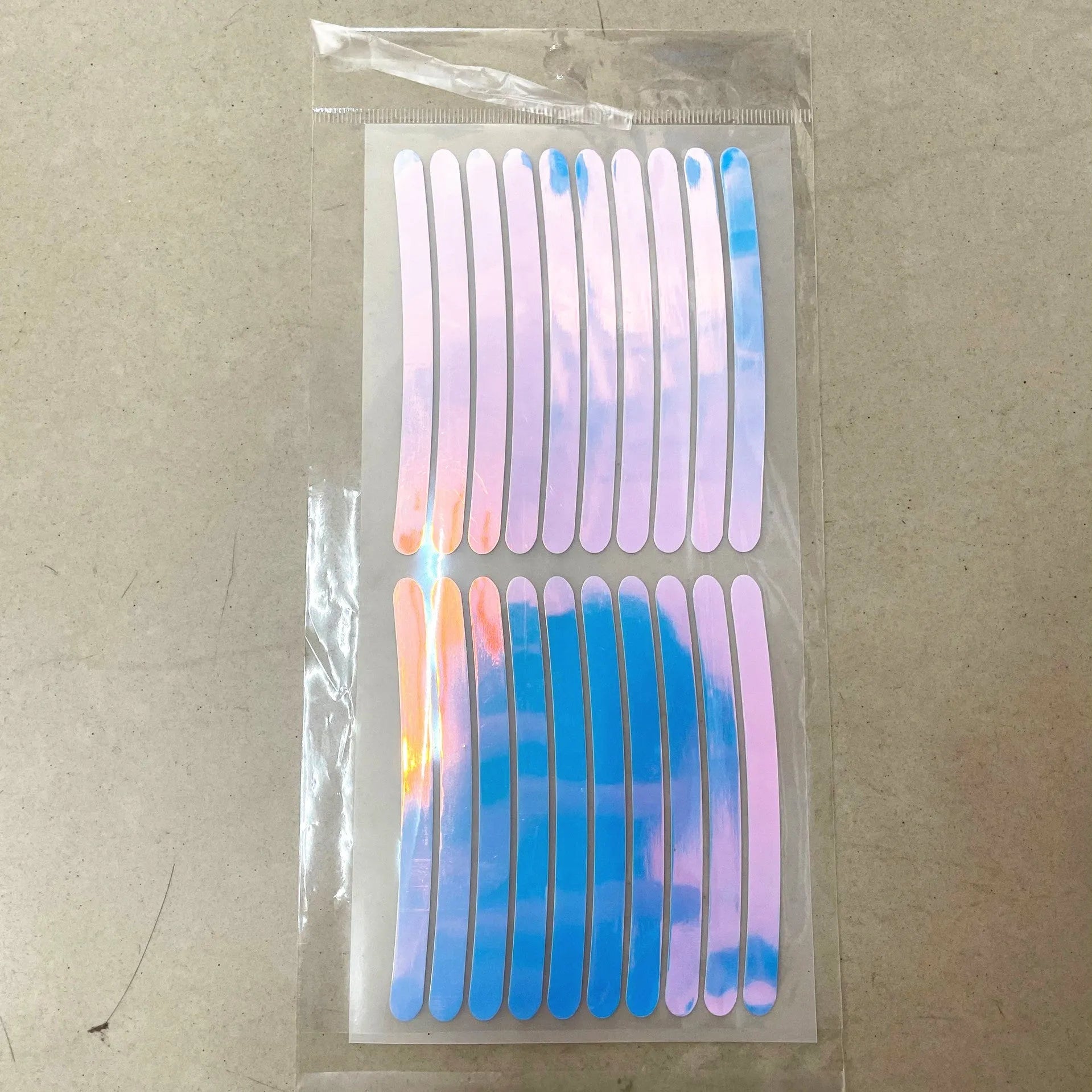 20-piece car wheel hub reflective stickers in PVC with multiple colour options for tyre warning and decoration