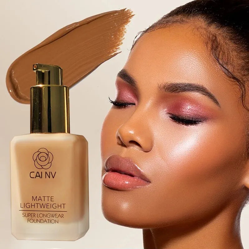 Liquid foundation bottle with discolouration resistance for combination skin in natural colour finish