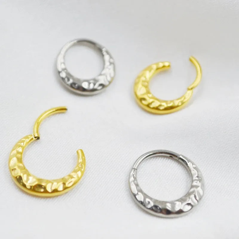 Titanium alloy concave-convex nose ring with carving detail in gold or silver colour, 1.2mm diameter