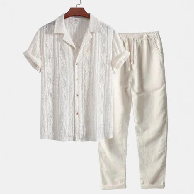 Short-sleeved camouflage print casual suit set with trousers, slim fit.