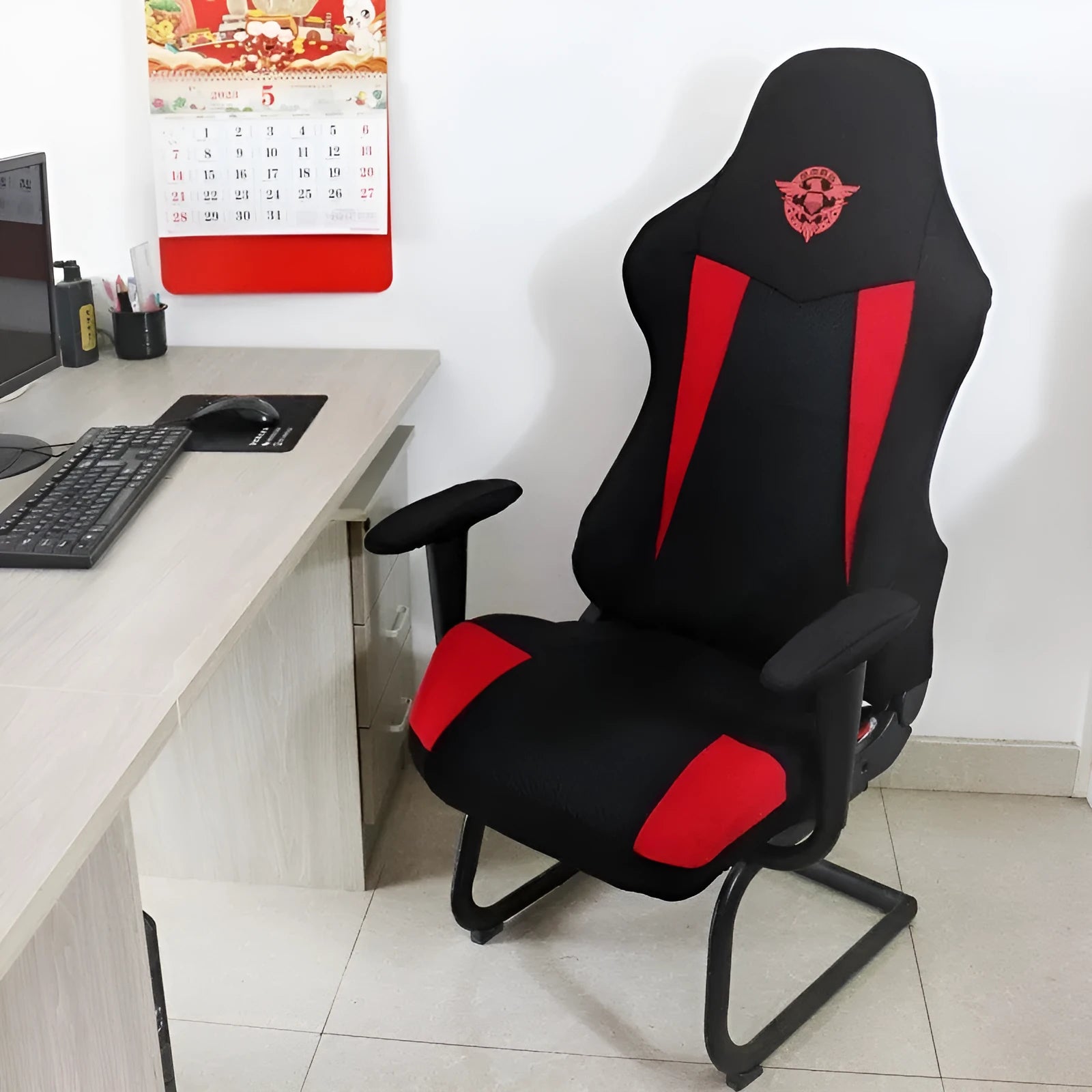 Oval polyester dustproof swivel chair cover set in black and red with armrest covers 80x88cm