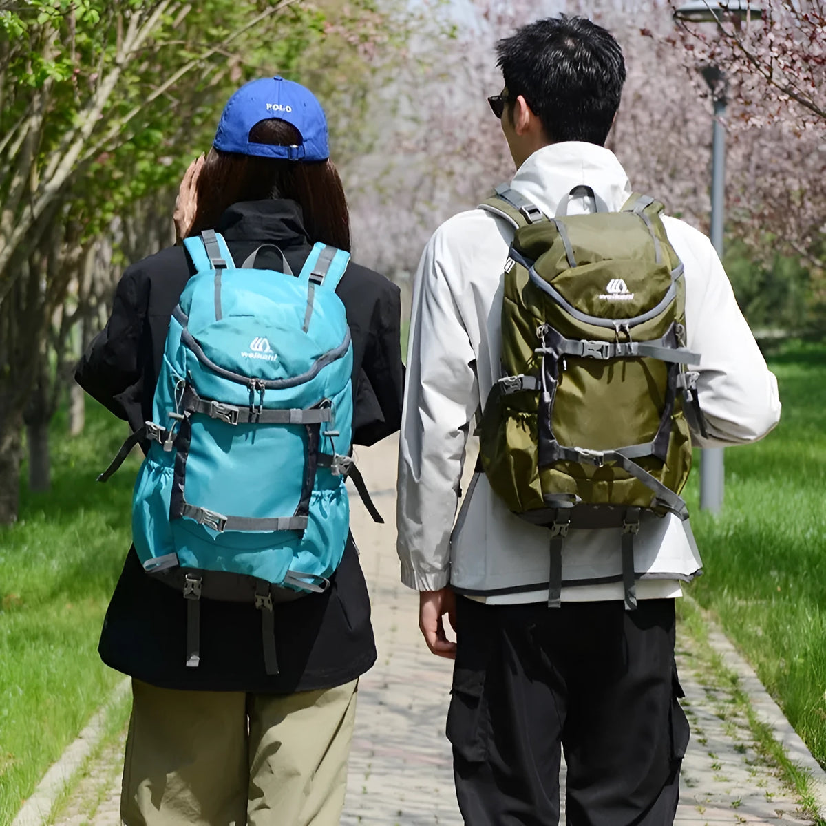 30L Oxford cloth hiking backpack in Army Green with curved shoulder straps and SOS whistle