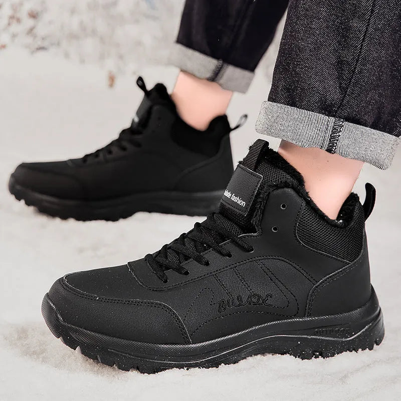 Men's black fleece-lined casual sports shoes with artificial leather upper and rubber sole