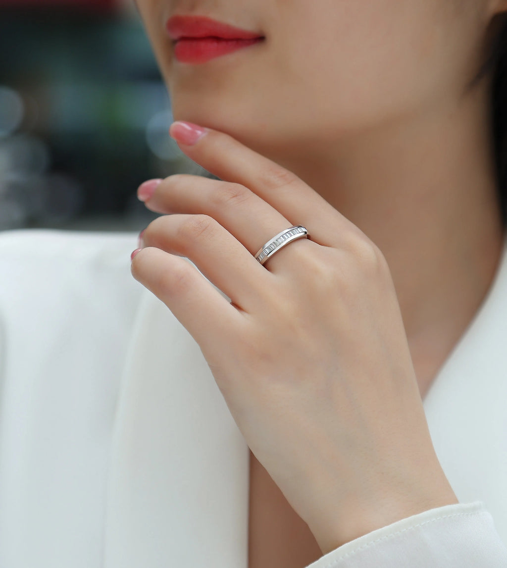 Square moissanite wedding ring set in S925 silver with platinum plating, gift box and GRA certificate