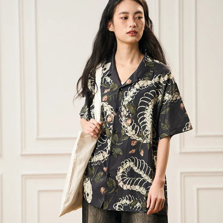 Short sleeve shirt with snake bone and flower pattern, Cuban collar, loose fit, in available colours.