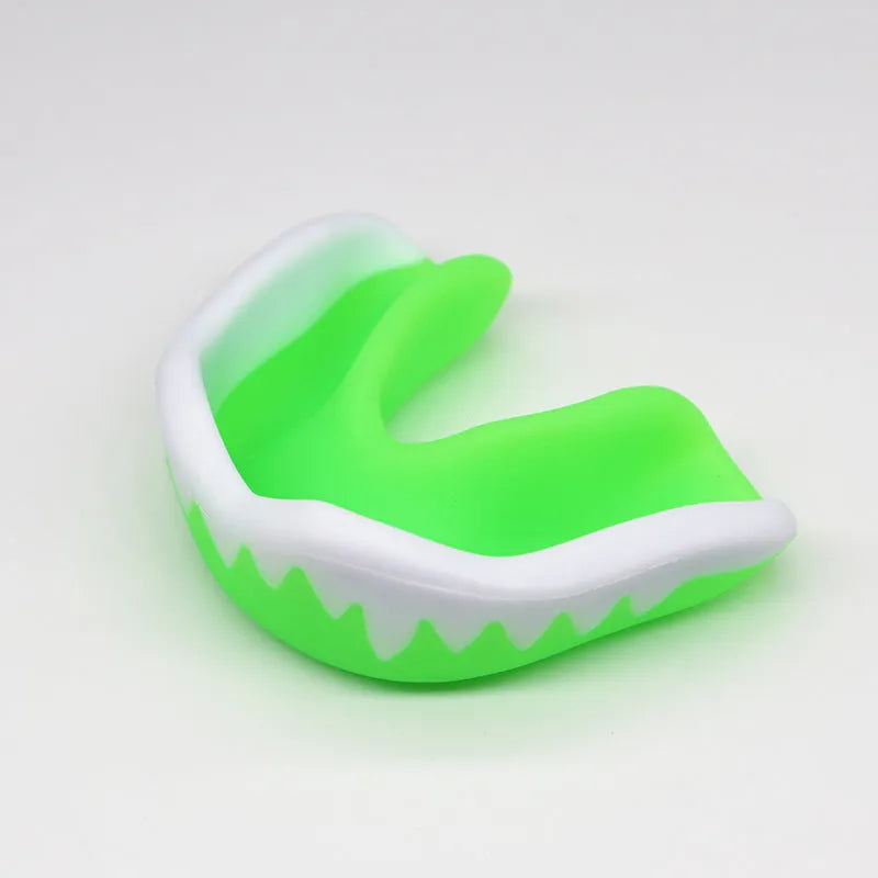 Adult boxing mouthguard with box, food grade EVA mouldable teeth guard in black, red, blue, green, white, 6.5 x 4.6cm