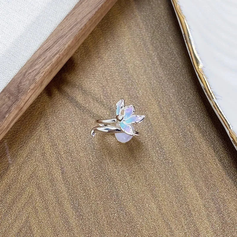 Adjustable copper insect ring with an irregular dripping oil texture finish in a choice of colours.
