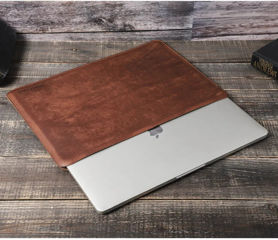 Brown Crazy Horse leather laptop bag for MacBook Pro 13.3, horizontal style