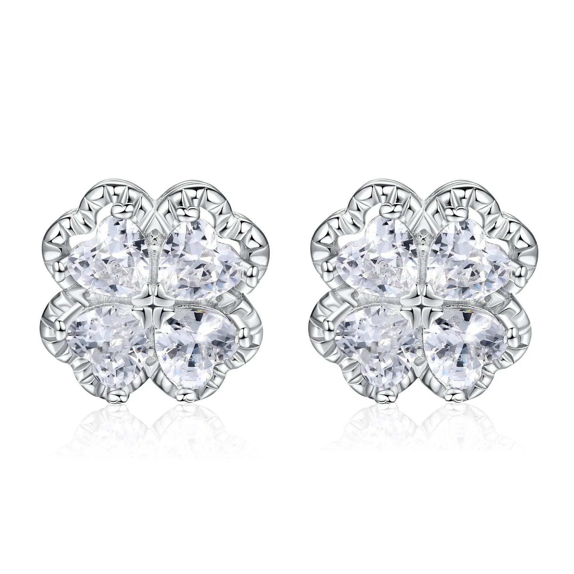 A pair of 925 silver four-leaf clover earrings with zircon stones in a heart-shaped setting.