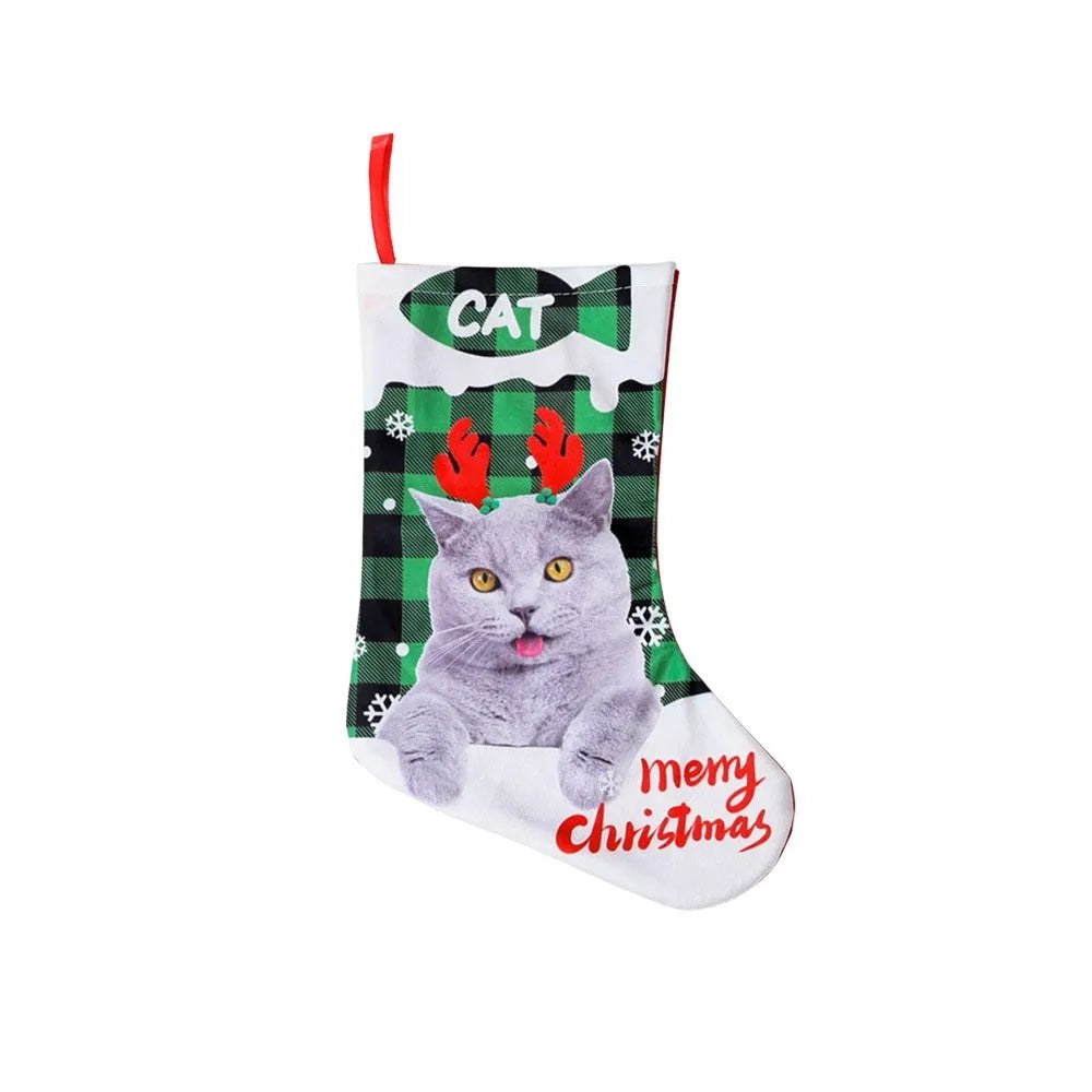 Cloth Christmas wall hanging decoration with printed puppy and cat designs in plaid patterns