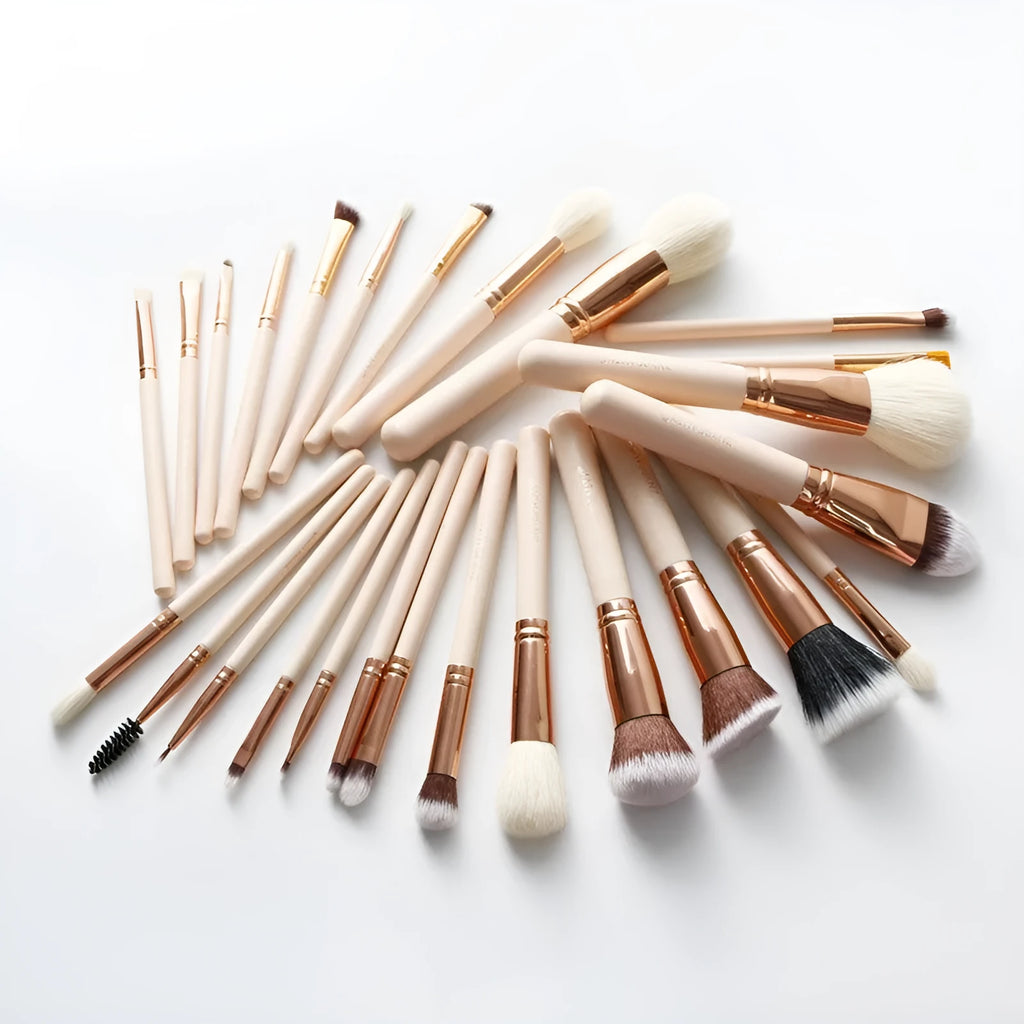 26-piece pink makeup brush set with wooden handles and wool brush hairs in PU storage bag