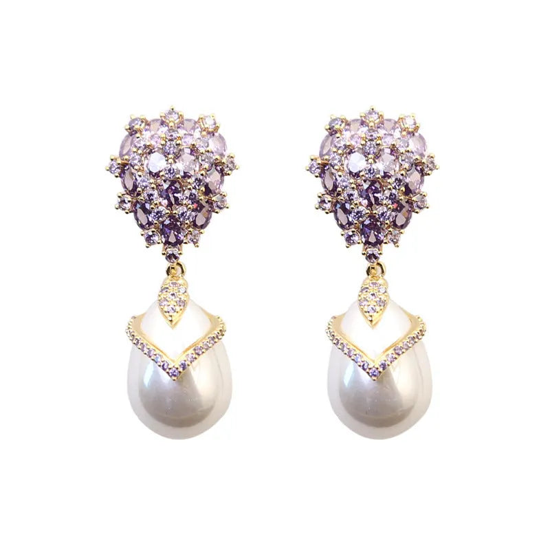 Women's drop-shaped pearl earrings with zircon accents on 18K gold-plated copper jewellery