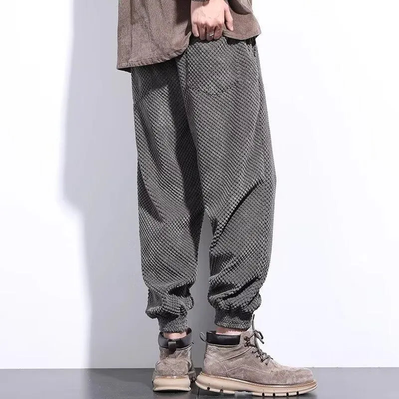 Men's grey ankle-tied straight-leg sweatpants made from non-iron polyester blend