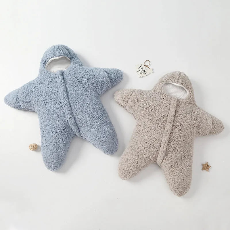 Starfish lamb velvet pattern baby sleeping bag with hood and zipper for newborns