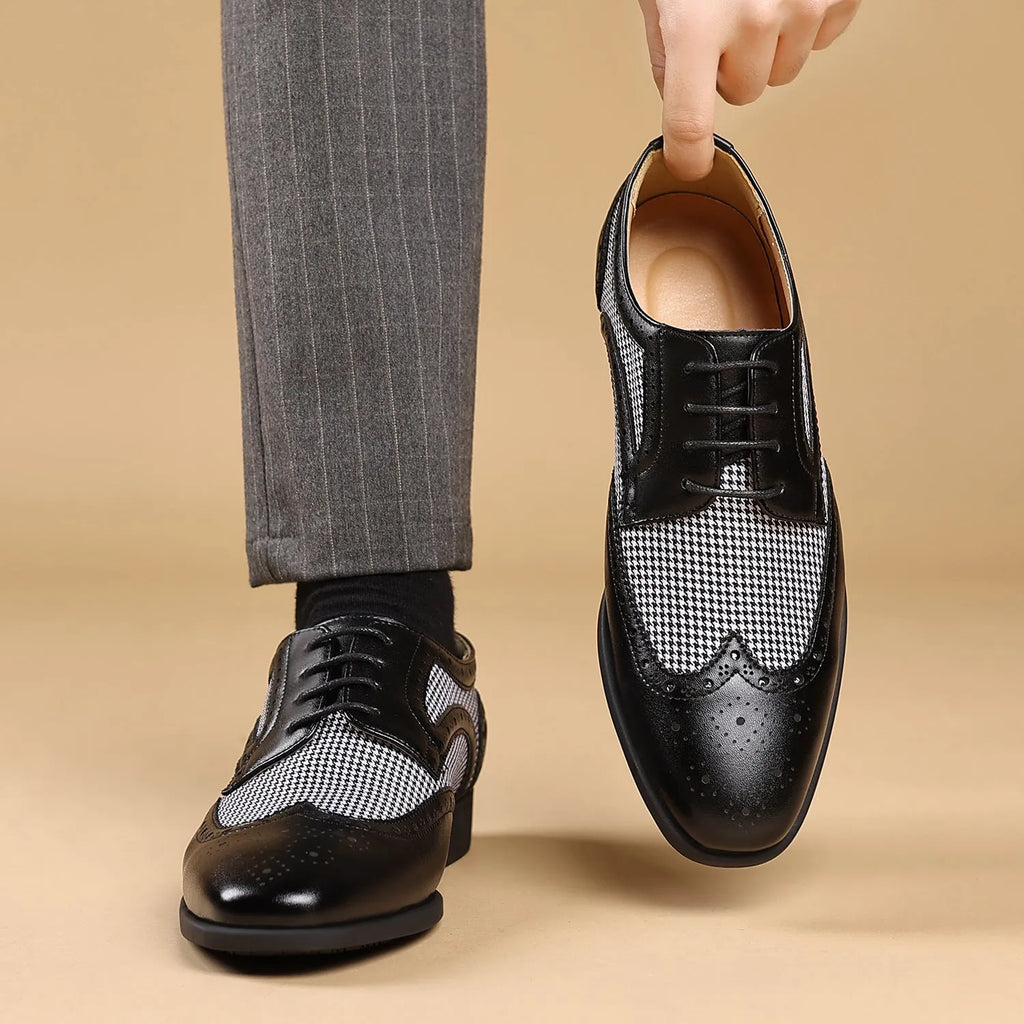 Men's black houndstooth plaid casual shoes with lace-up front and rubber sole on a white background.
