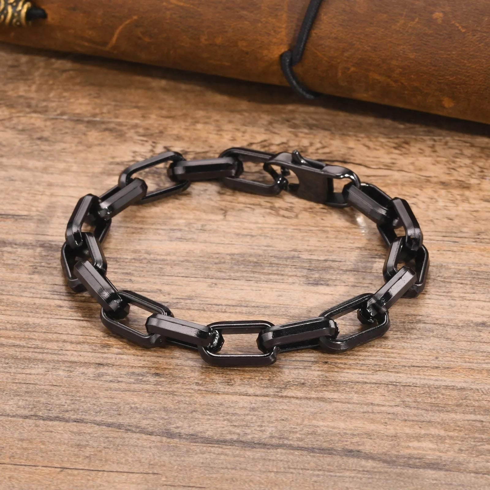 Men's titanium steel bracelet with a simple square chain design in a choice of colours.