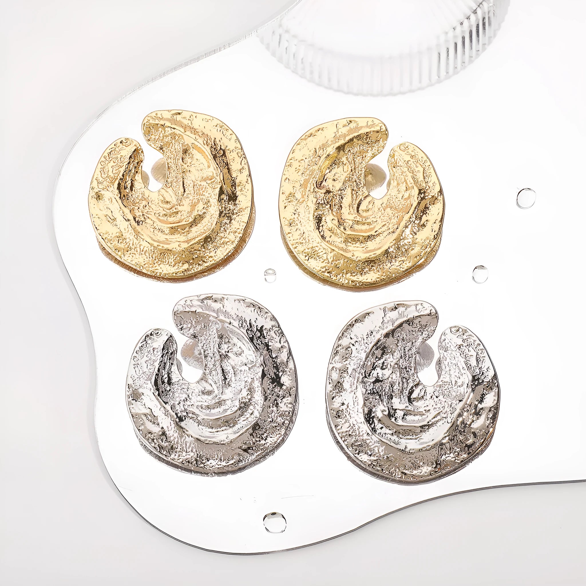 Exaggerated geometric women's earrings with irregular pleats and a concave-convex texture in gold colour