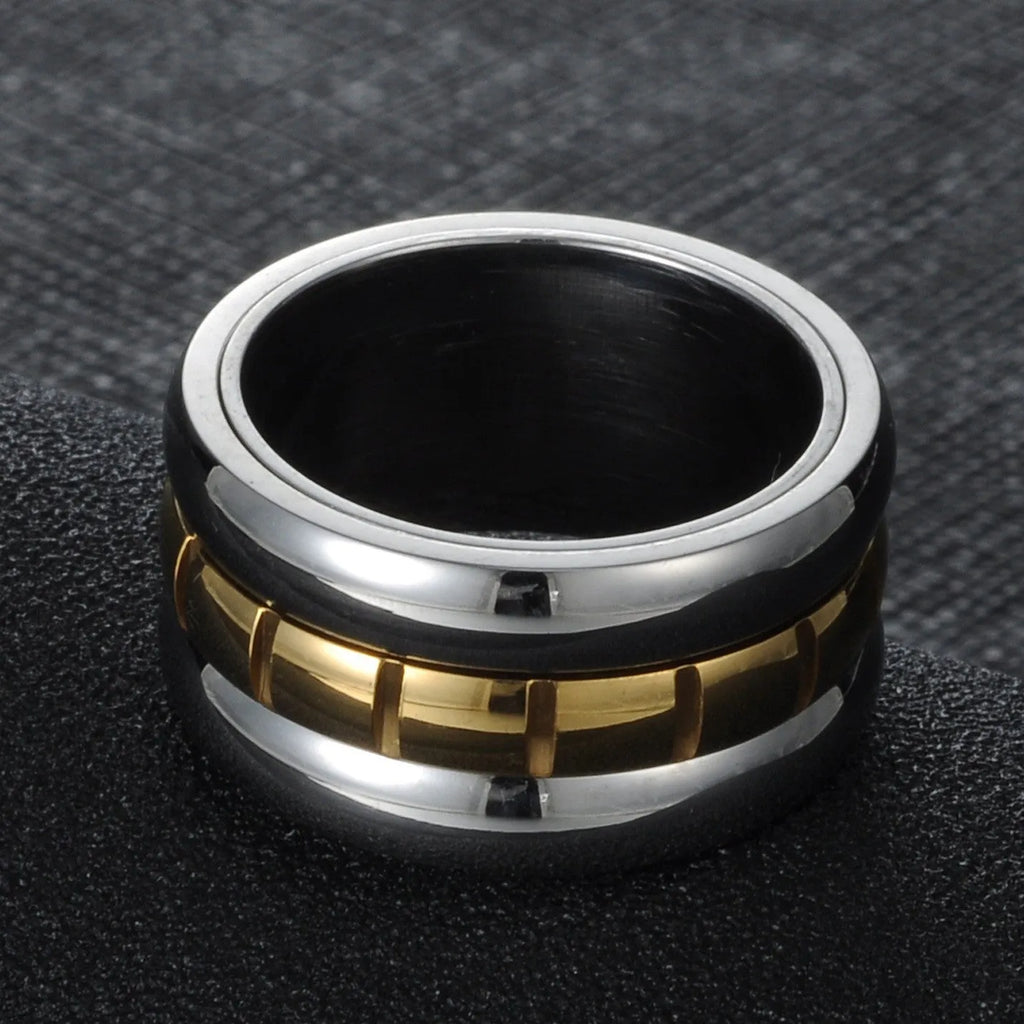 Ultra-wide titanium steel knuckle tail ring in gold colour with rotatable design