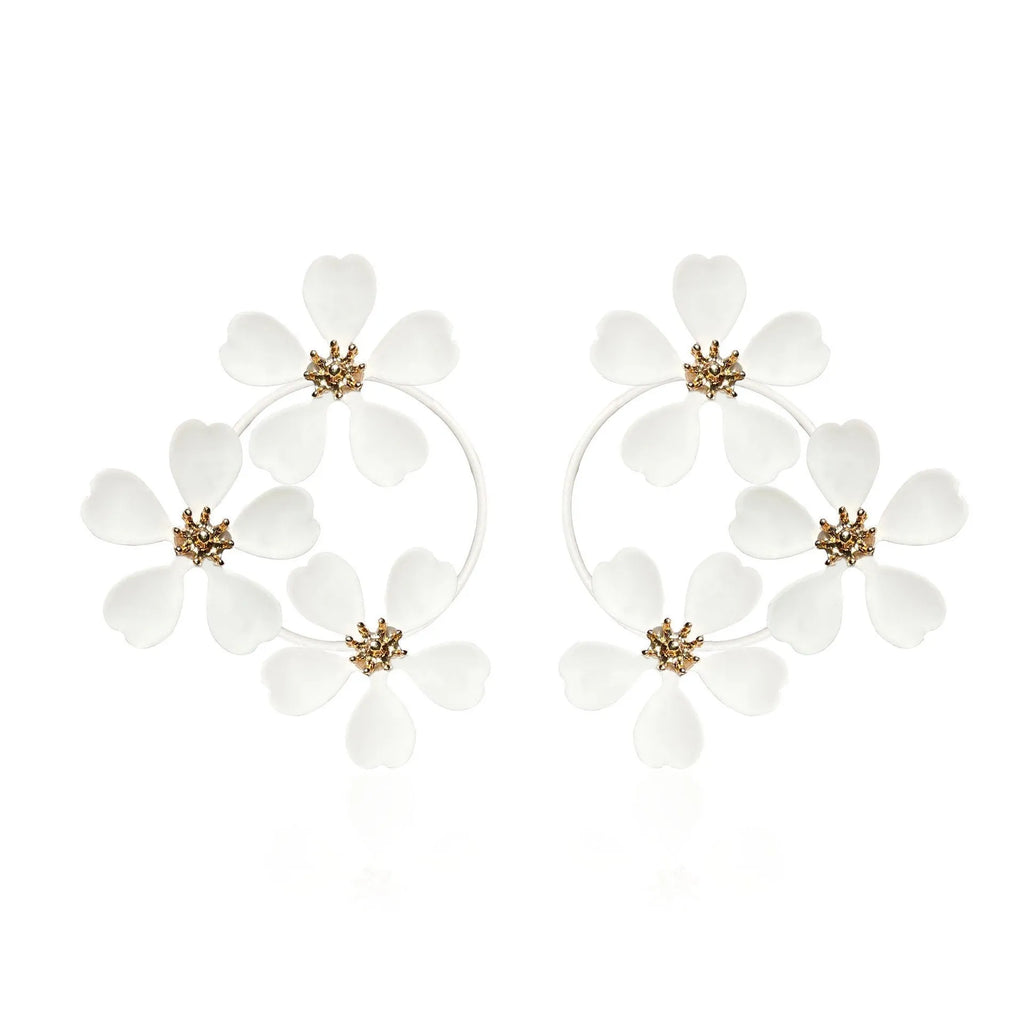Retro floral earrings for women in black or white with iron construction