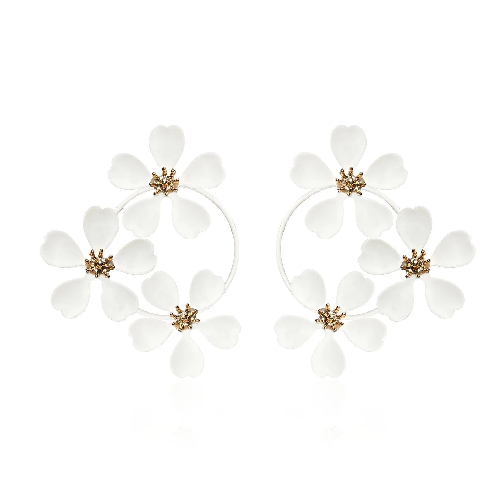 Retro floral earrings for women in black or white with iron construction