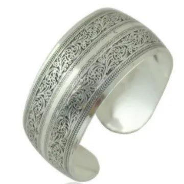 Ethnic carved open Miao silver style bracelet in alloy with Roman shape design