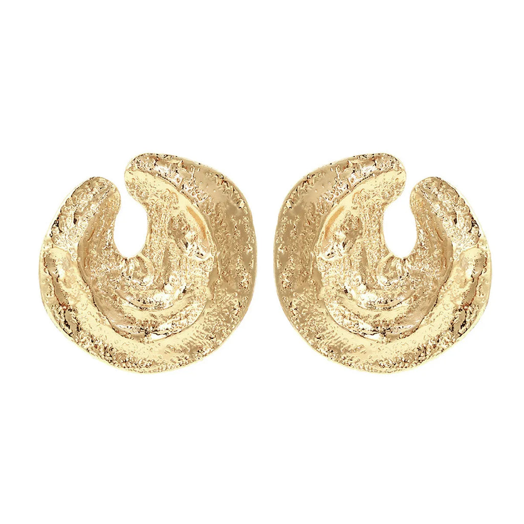 Exaggerated geometric women's earrings with irregular pleats and a concave-convex texture in gold colour