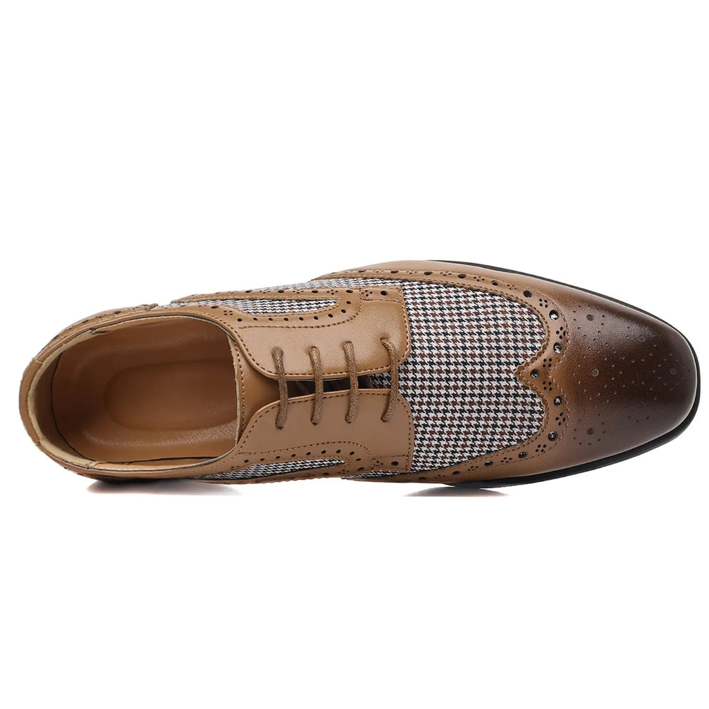 Men's black houndstooth plaid casual shoes with lace-up front and rubber sole on a white background.