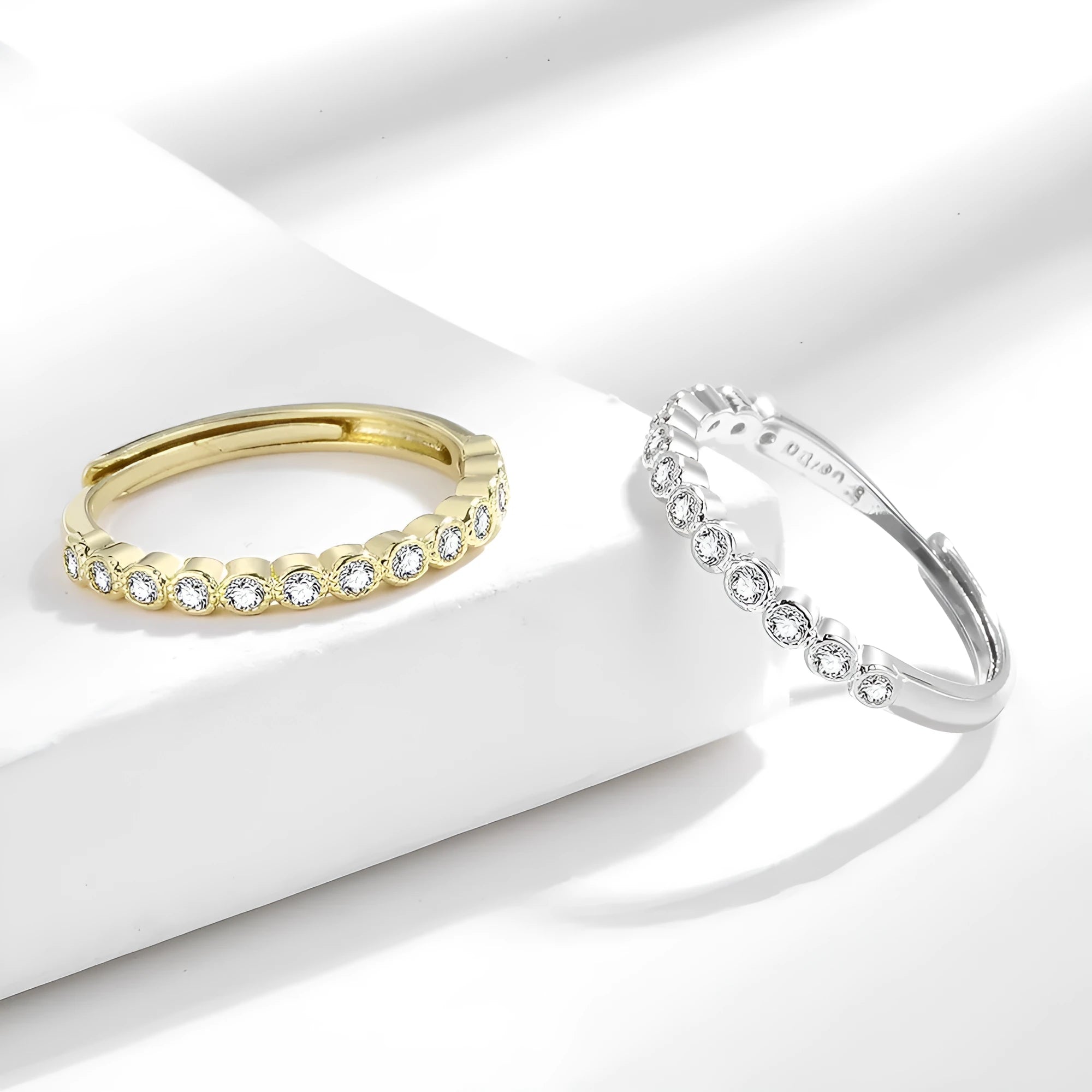 Women's geometric open mouth ring in copper with electroplated white gold or yellow gold finish