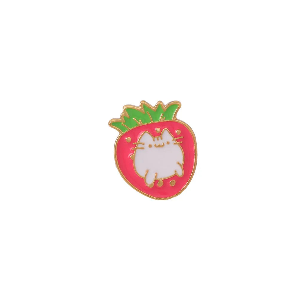 Cute cat strawberry metal brooch with dripping oil design in alloy construction
