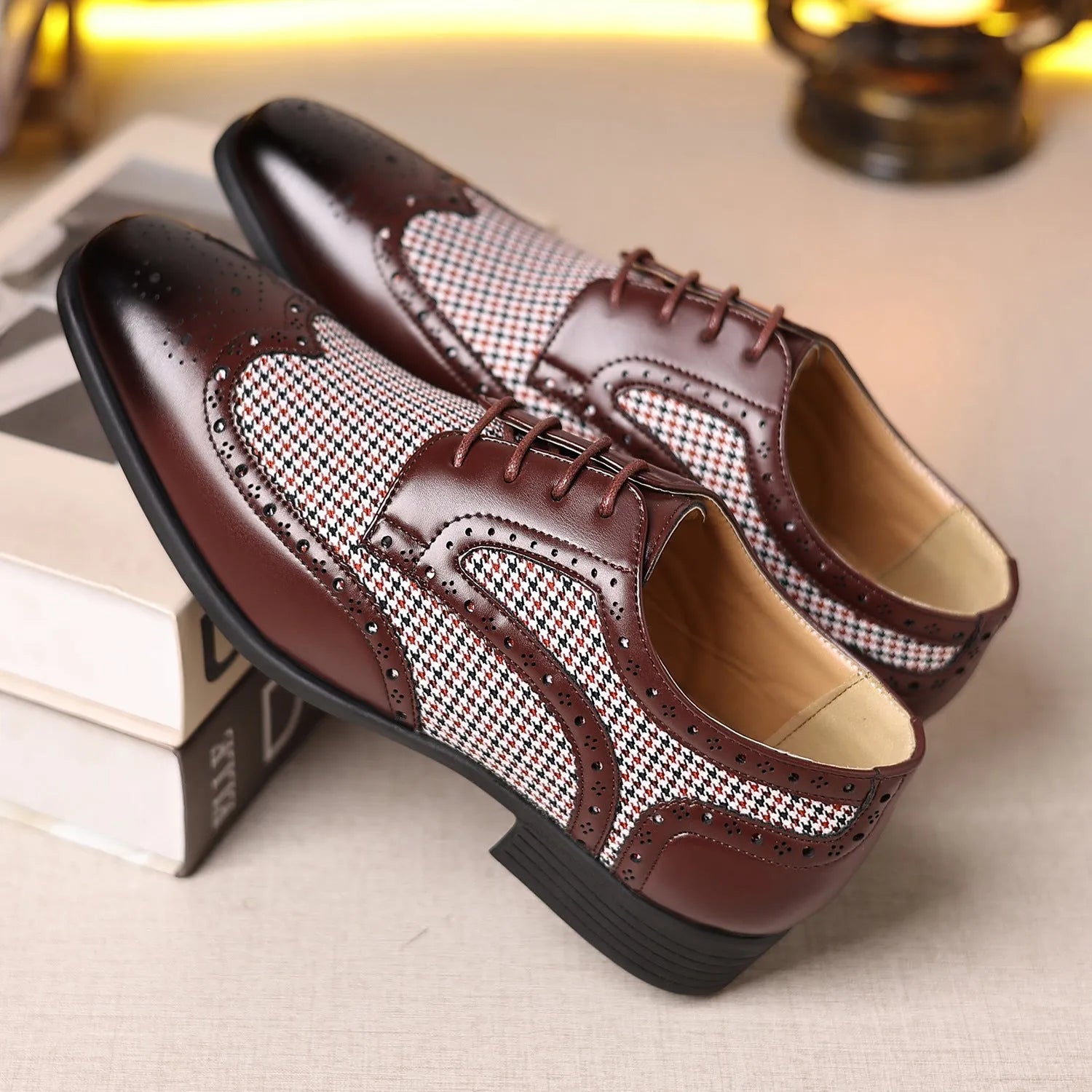 Men's black houndstooth plaid casual shoes with lace-up front and rubber sole on a white background.