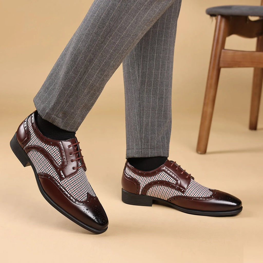Men's black houndstooth plaid casual shoes with lace-up front and rubber sole on a white background.