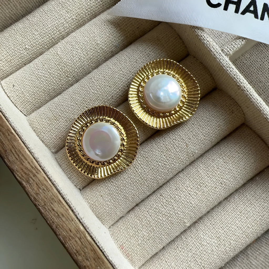Gold round hoop earrings with French retro design for women