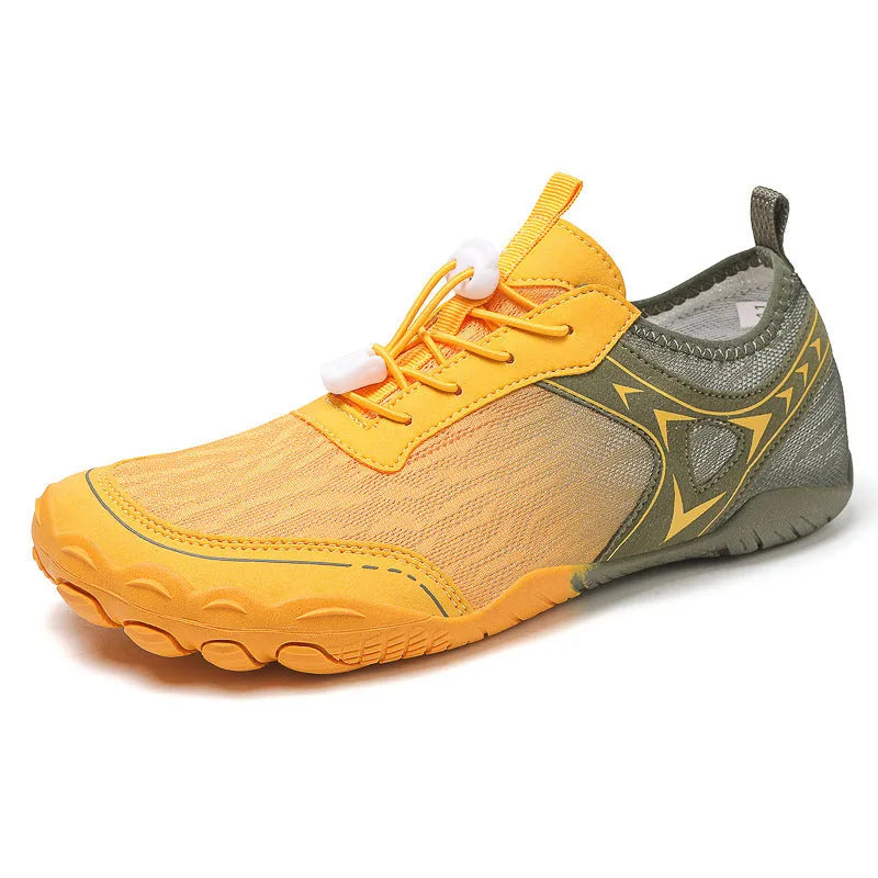 Low-top five finger shoes with rubber sole and elastic band in multiple colours like army green and pink moon.