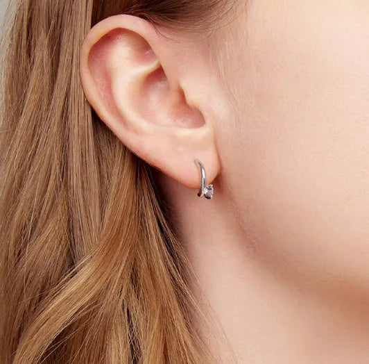 925 silver love heart ear clip with polished finish and interwoven design