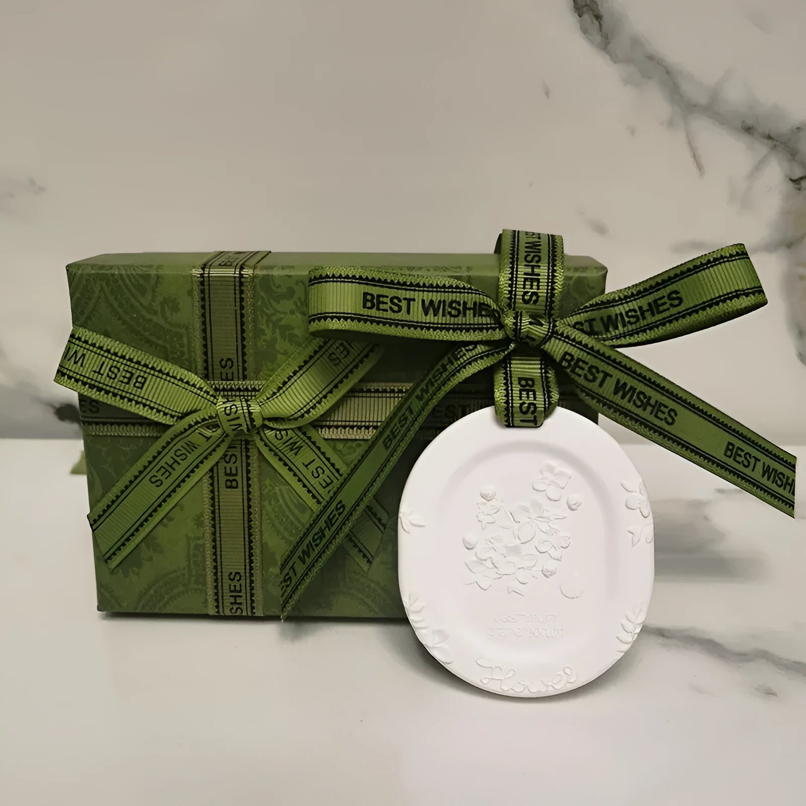 Car aromatherapy stone pendant with essential oil bottle and gift box packaging