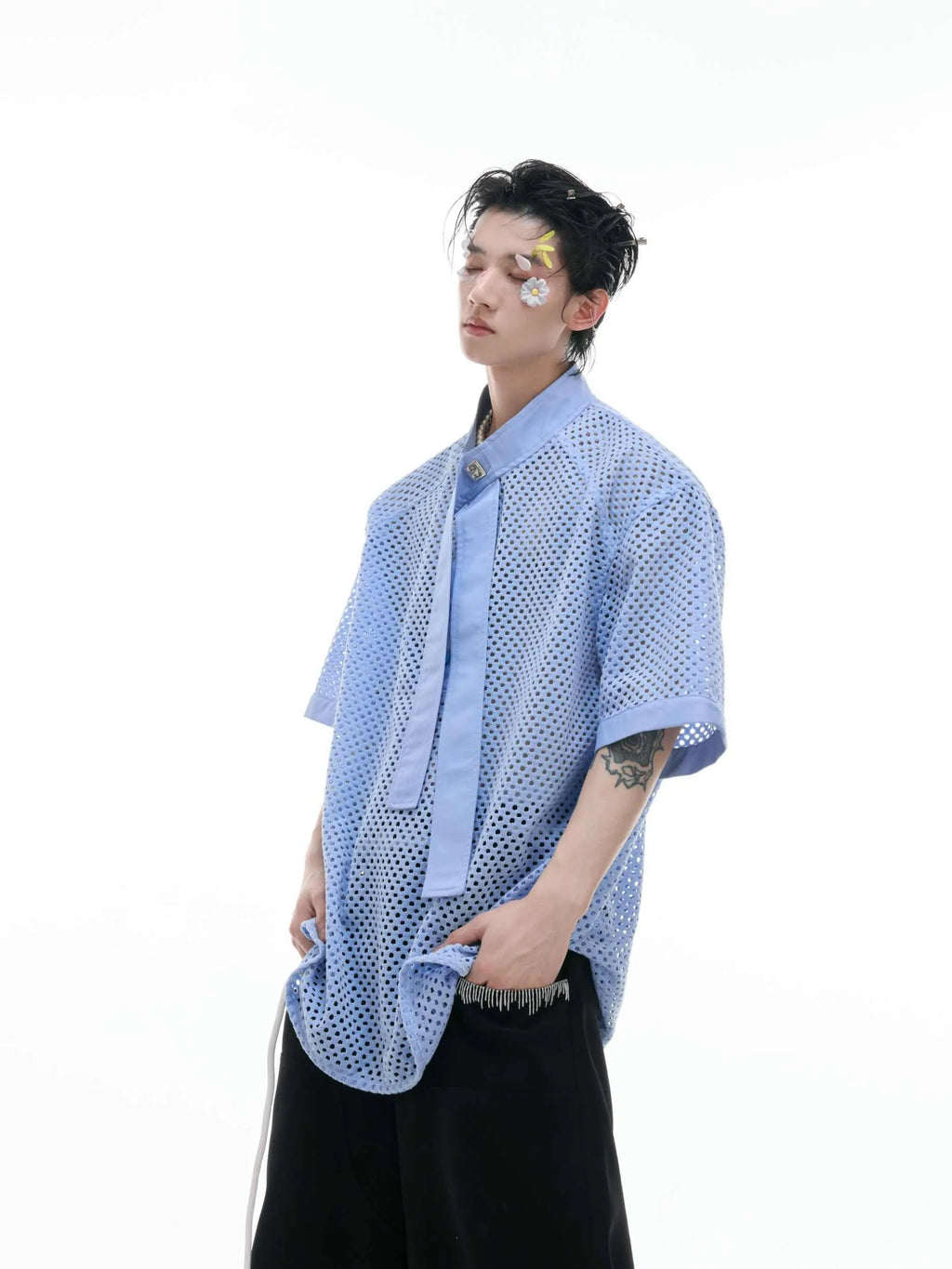Men's loose short sleeve t-shirt with tie stitching and metal tassel, nylon spandex, black white blue, M L XL