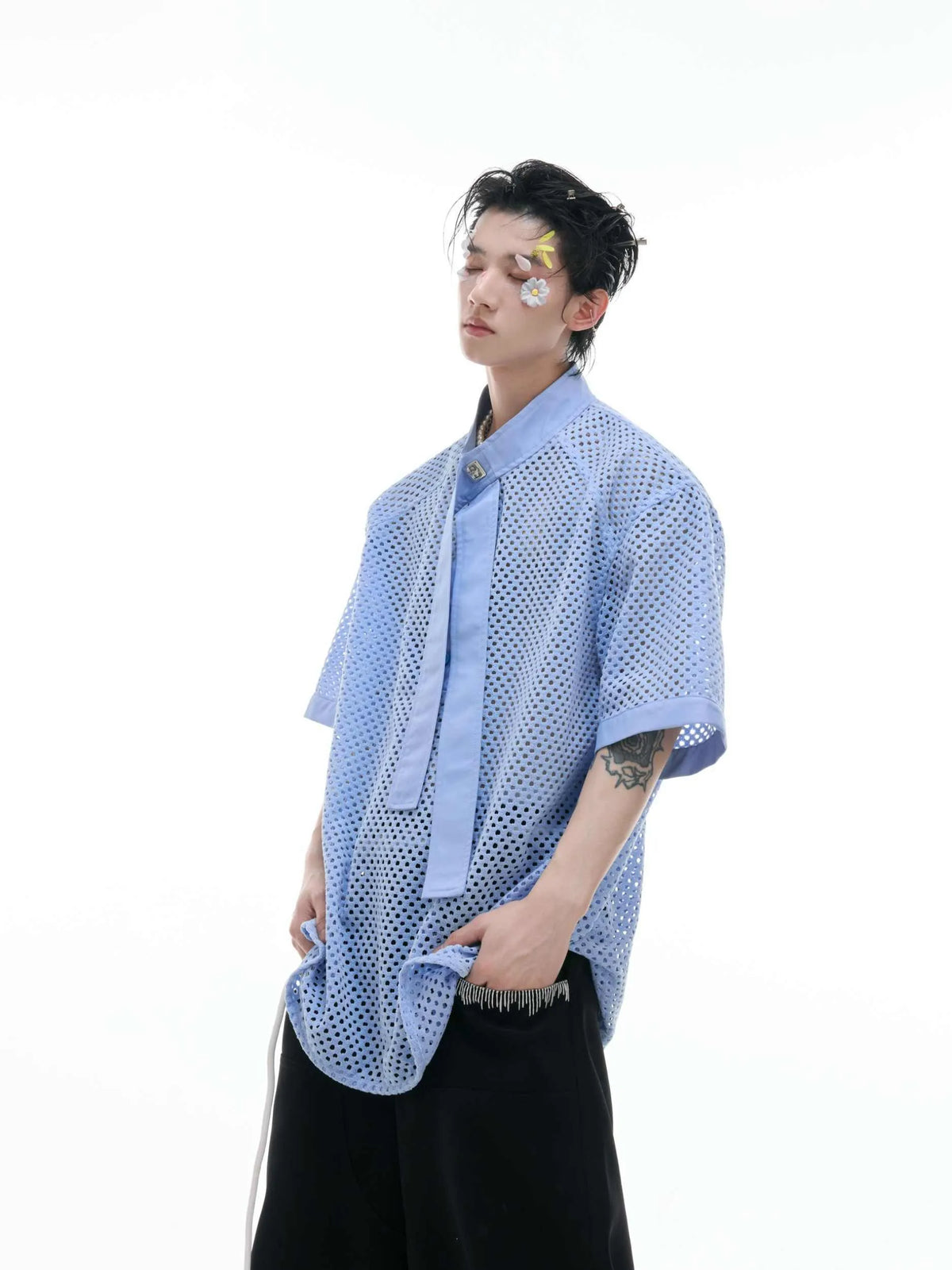 Men's loose short sleeve t-shirt with tie stitching and metal tassel, nylon spandex, black white blue, M L XL