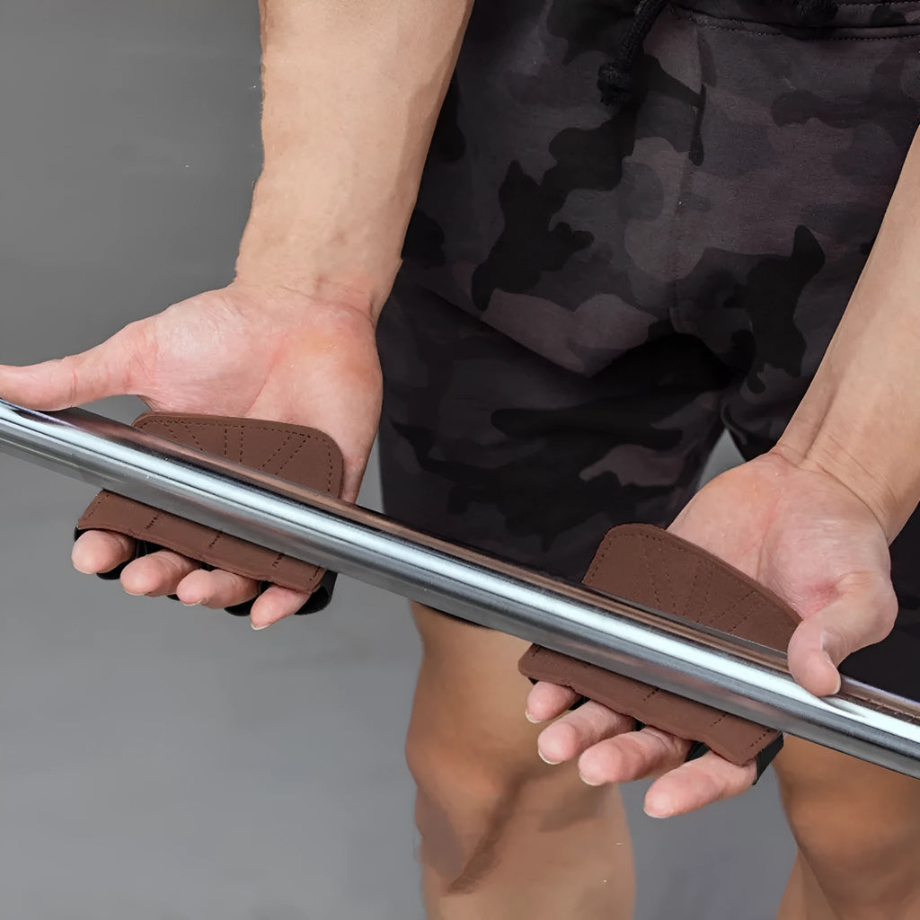 Portable anti-slip cowhide sports handguard for palm protection during weight lifting