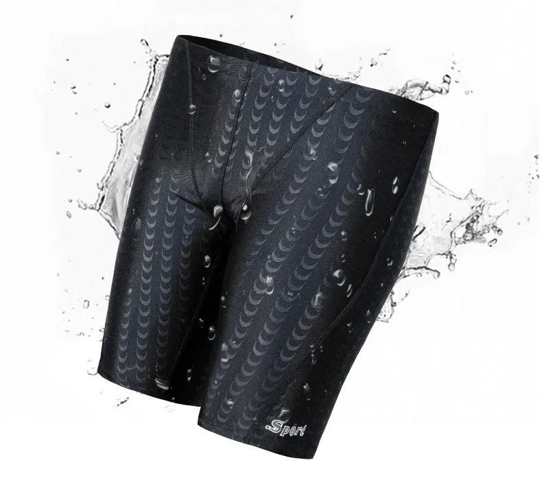 Men's solid colour polyester swimming trunks for swimming and beach activities