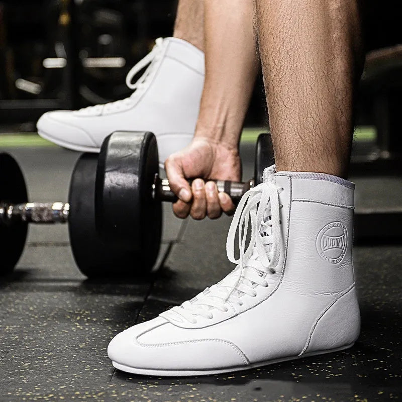 Black gold professional boxing shoes with mesh upper and rubber sole