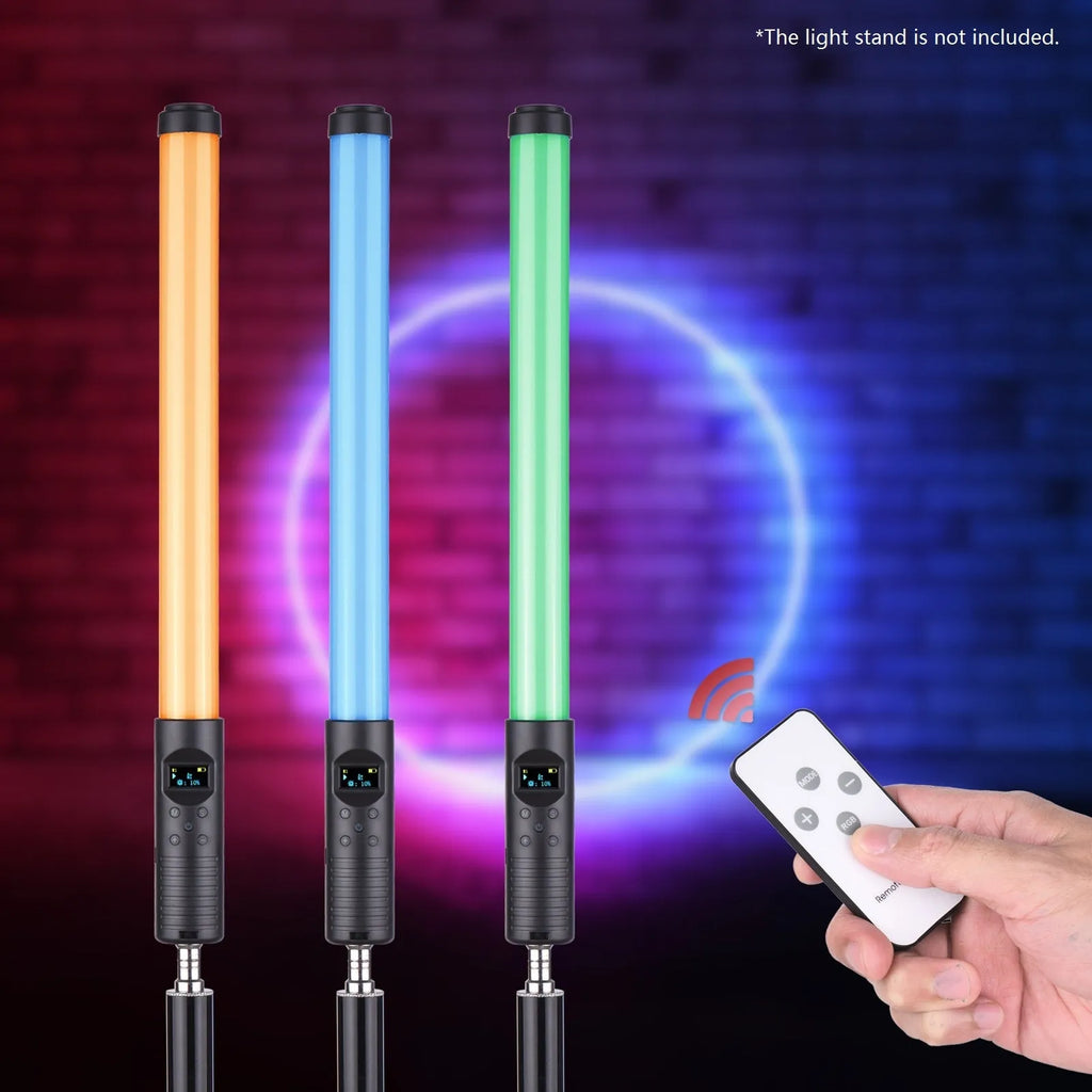 Handheld dual colour temperature LED photography light stick with adjustable brightness and RGB effects