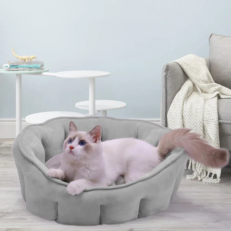 Grey plush cat kennel mat with an integrated hammock, measuring 46cm wide.