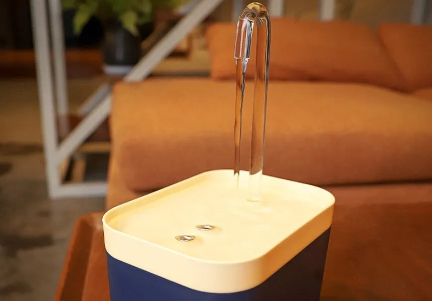 Pet water dispenser with live water filter, USB powered, blue plastic, compact cat fountain