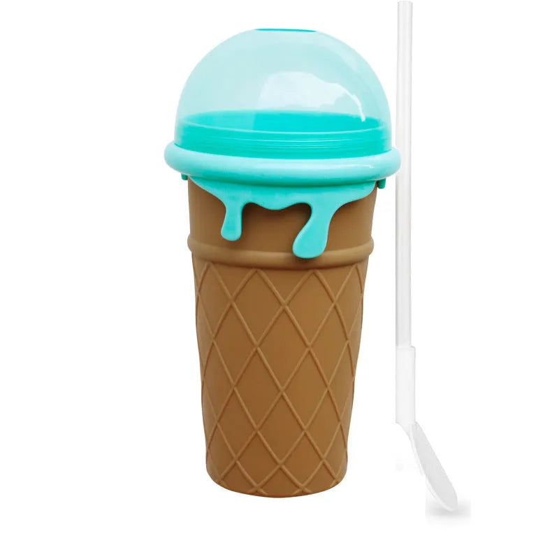 Blue 500ml slushy maker cup for homemade smoothies and quick-frozen drinks