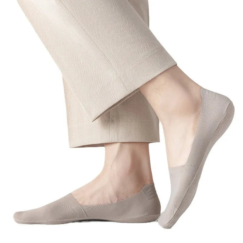 Men's low-cut seamless socks in ice silk fabric with pure cotton sole, shown in multiple colours.